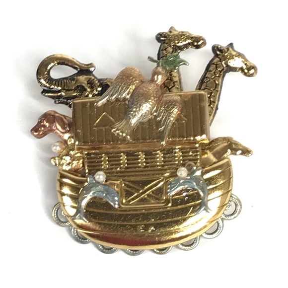 SALE♦️3/$25 Pin Brooch Noah’s Ark Gold Tone Pearls - Picture 1 of 5